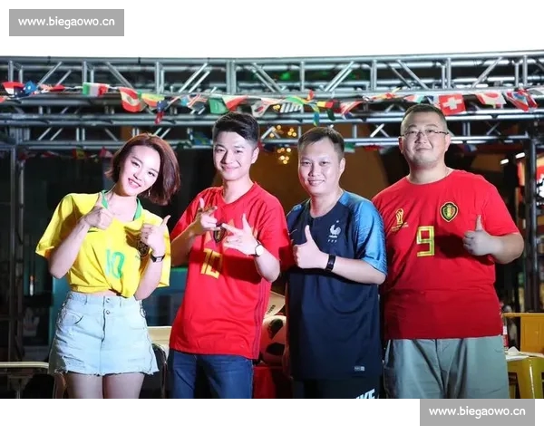 高清足球赛事直播APP下载指南畅享全球赛场精彩即时比分数据分析权威解说 - 副本 - 副本 (3) - 副本 - 副本 - 副本