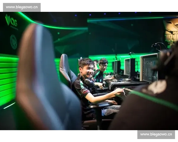 精彩电竞对决实时呈现 新兴直播平台带你直击赛场激烈瞬间